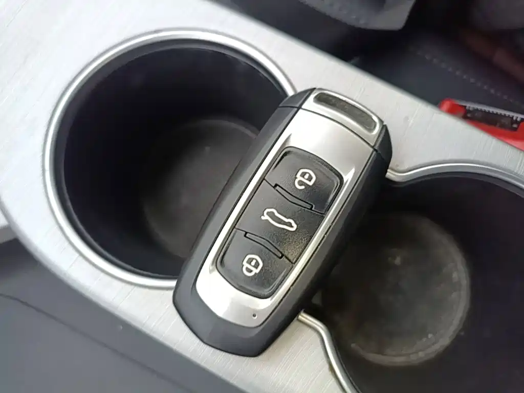 Geely Vision — миниатюра 9