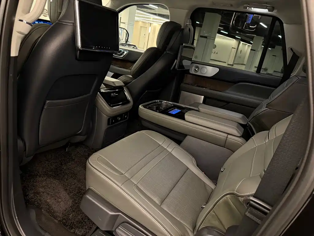 Lincoln Navigator 2022 3.5T