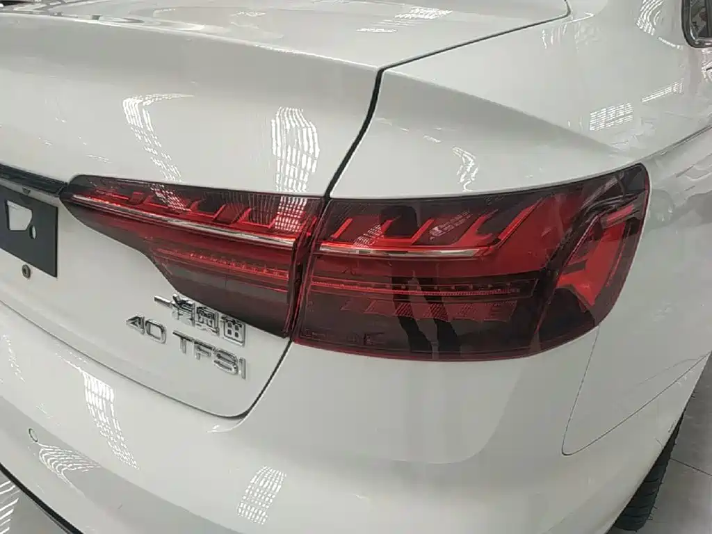Audi A4L — миниатюра 8