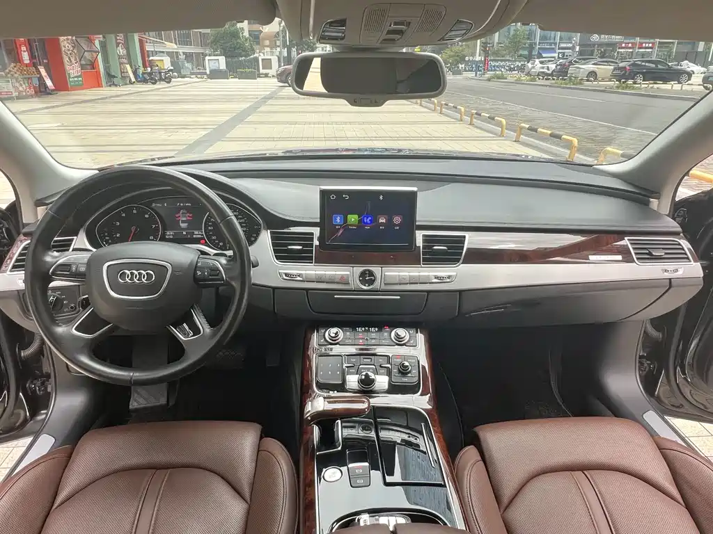 Audi A8 — миниатюра 6