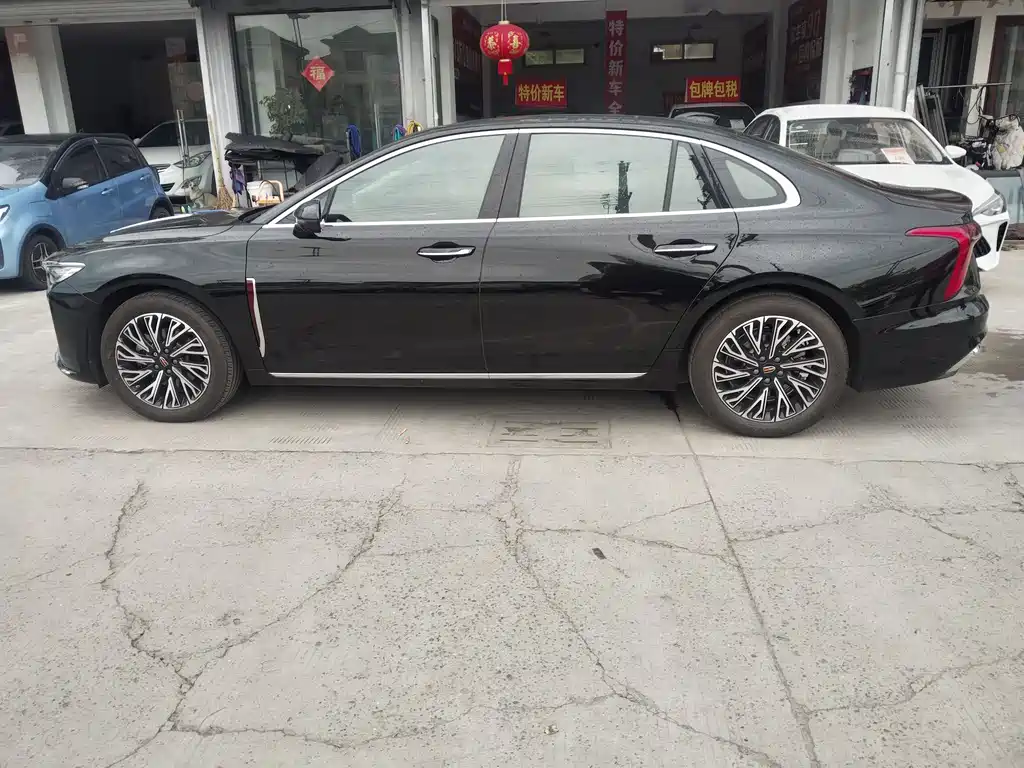 Hongqi H5 2024 2.0T AT