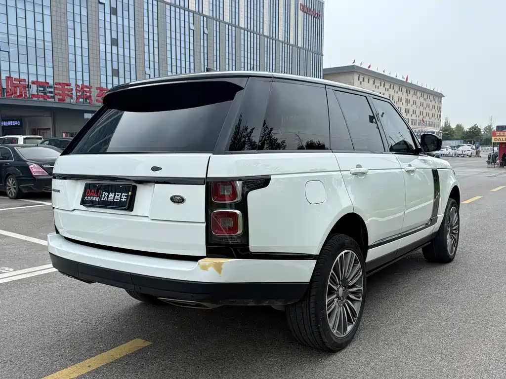Land Rover Range Rover — миниатюра 6