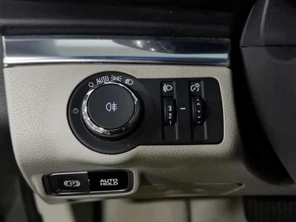 Buick GL8 — миниатюра 21
