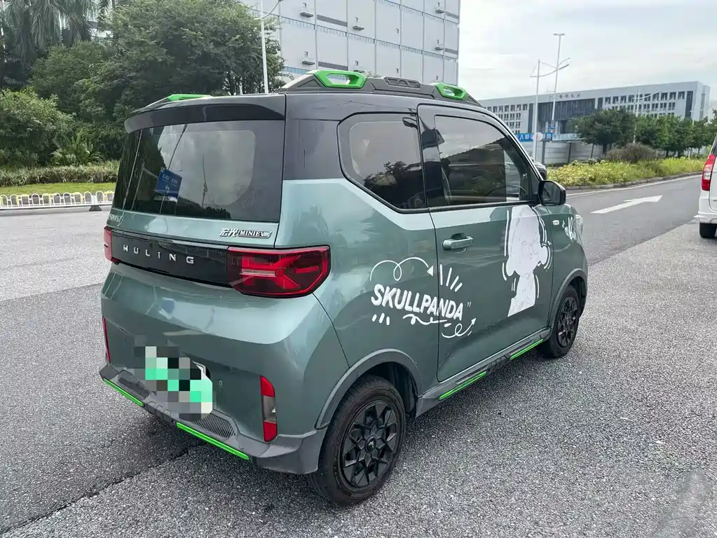 Wuling MINIEV — миниатюра 9