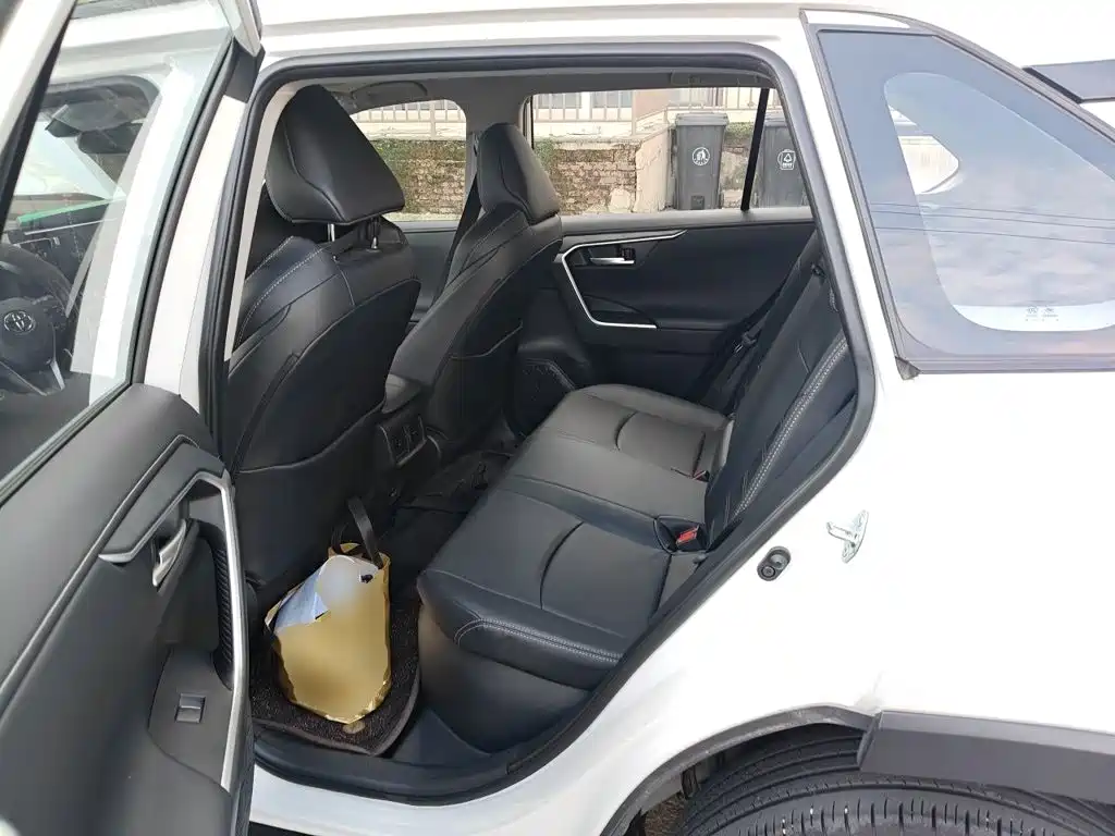 Toyota Wildlander — миниатюра 13