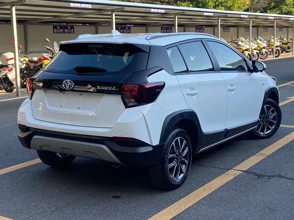 TOYOTA YARIS L ZHIXUAN