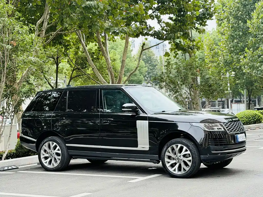Land Rover Range Rover — миниатюра 3