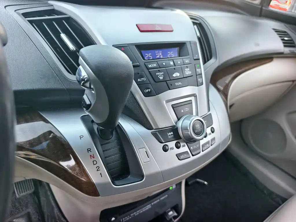 Honda Odyssey — миниатюра 6