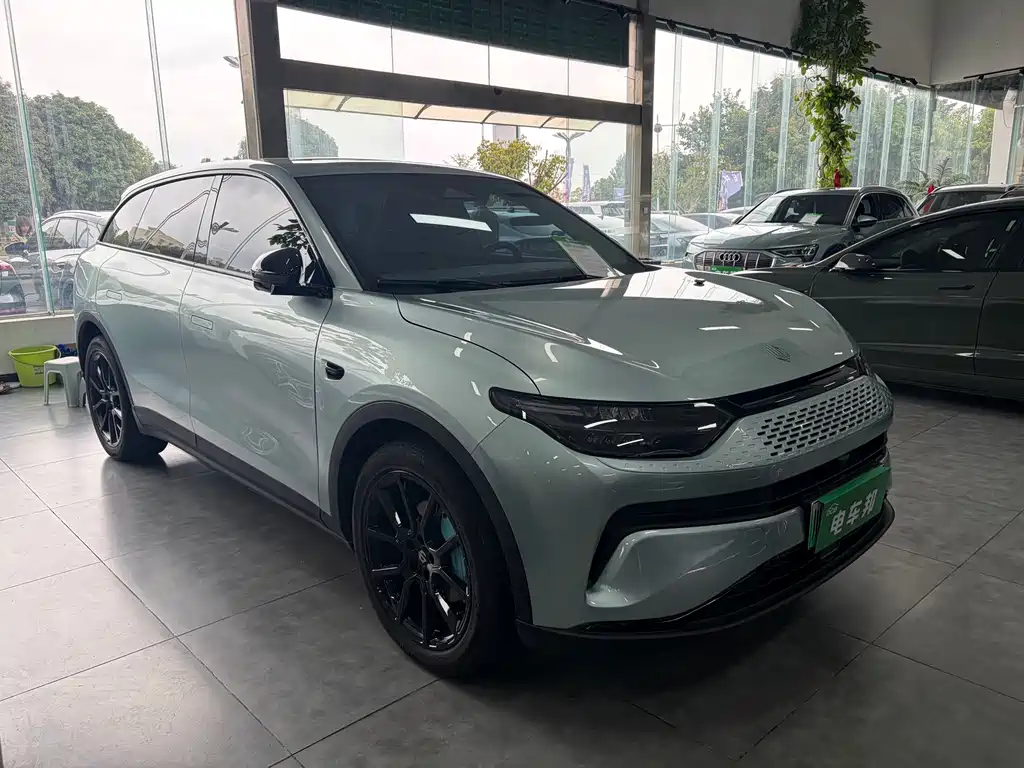 Leapmotor Leapmotor C11 — миниатюра 3