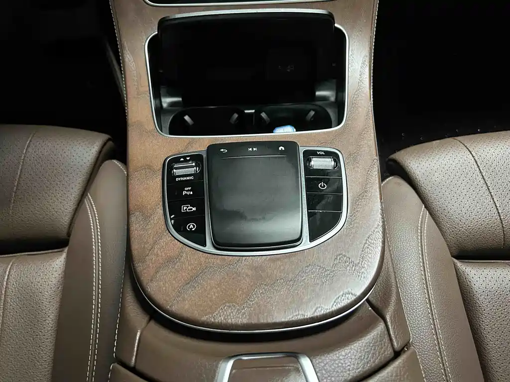 Mercedes-Benz E-Class E 2022 E 260 L