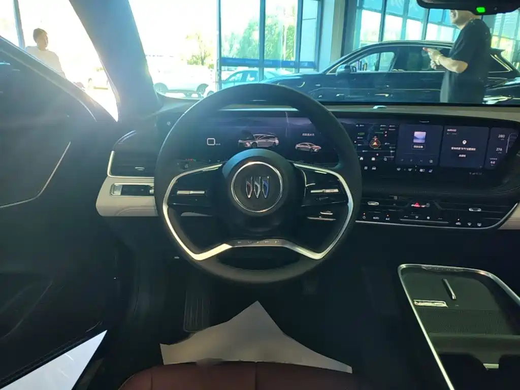 Buick LaCrosse — миниатюра 11