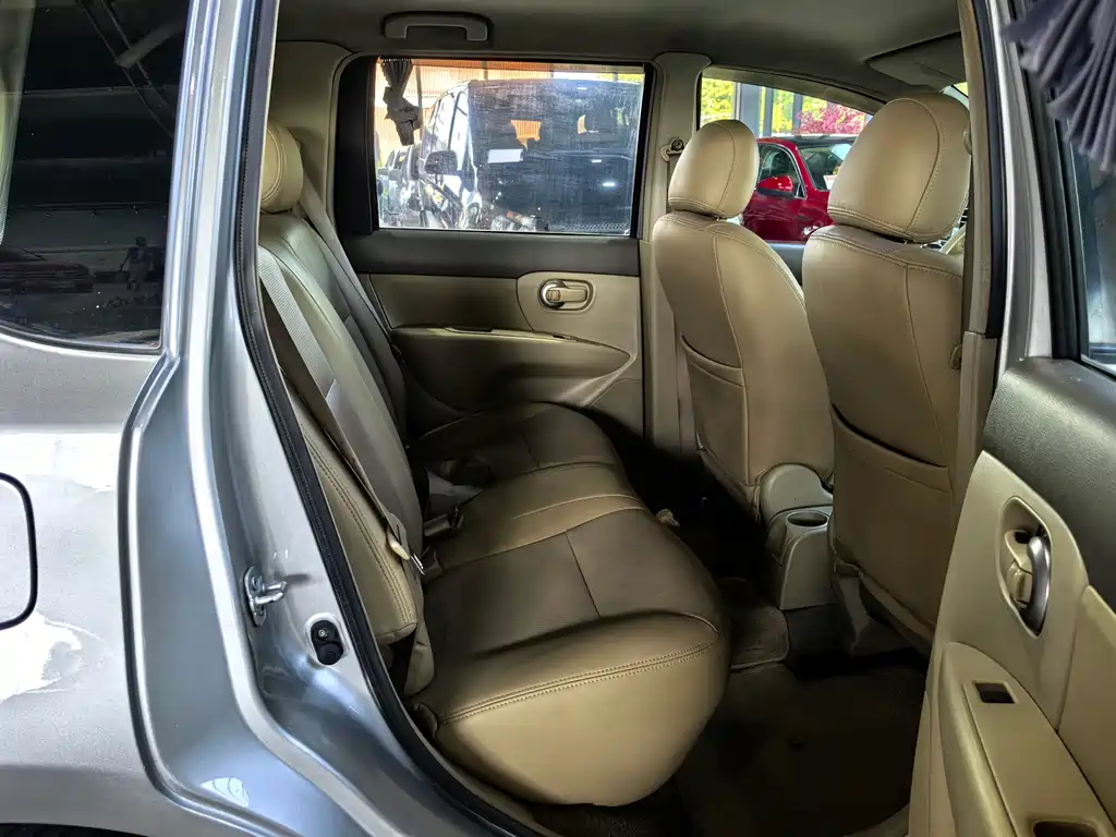 Nissan Livina — миниатюра 11