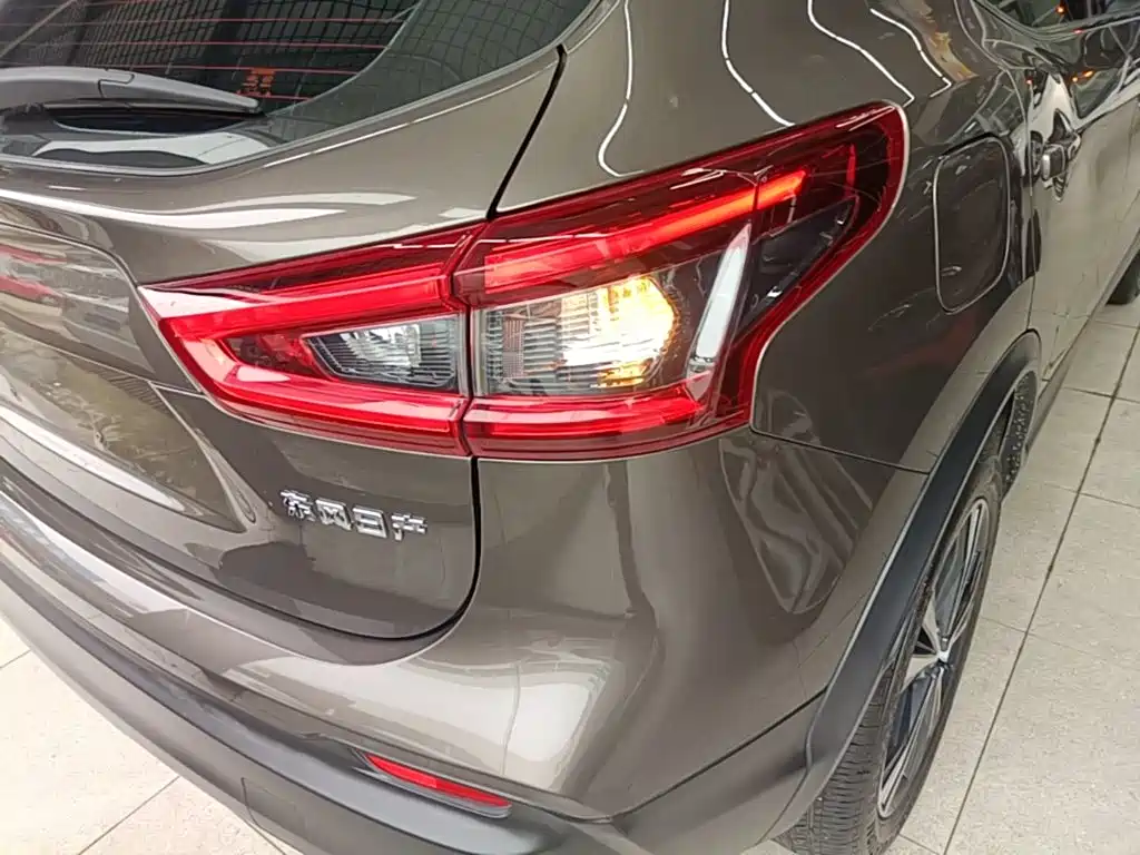 Nissan Qashqai — миниатюра 8
