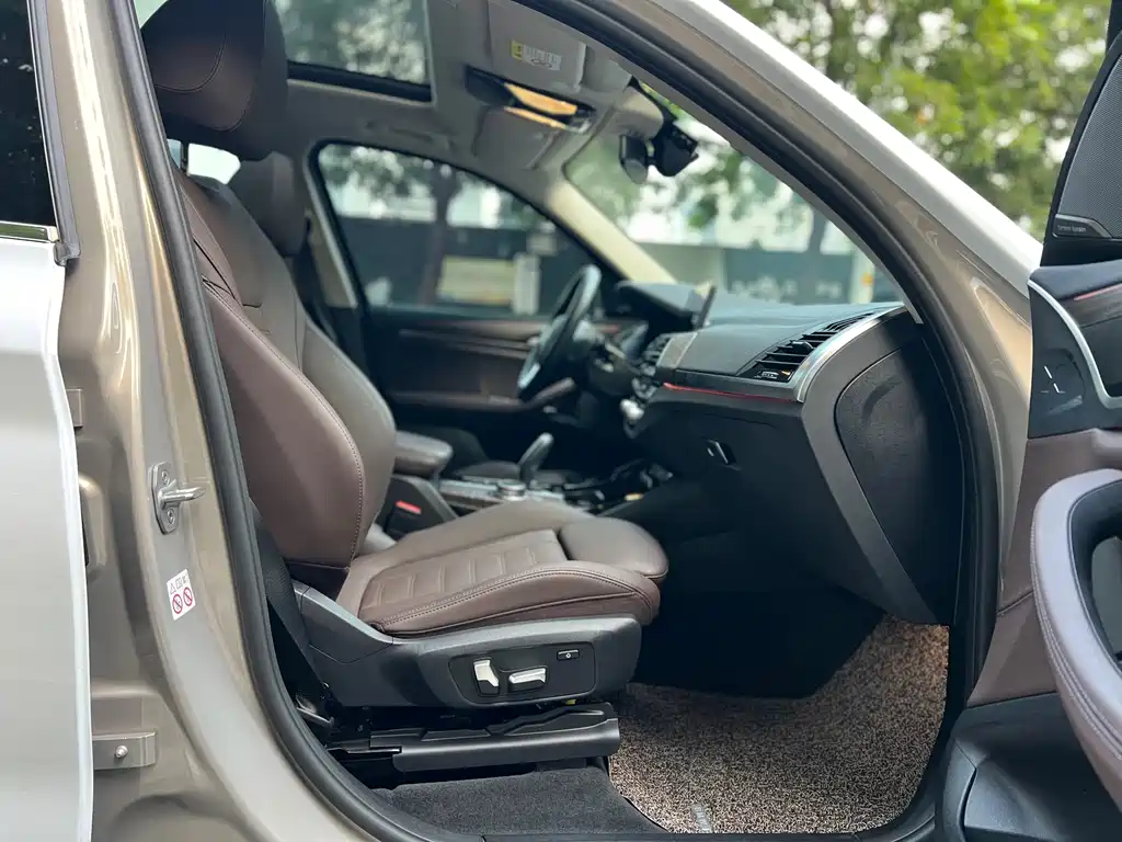 BMW X3 — миниатюра 15