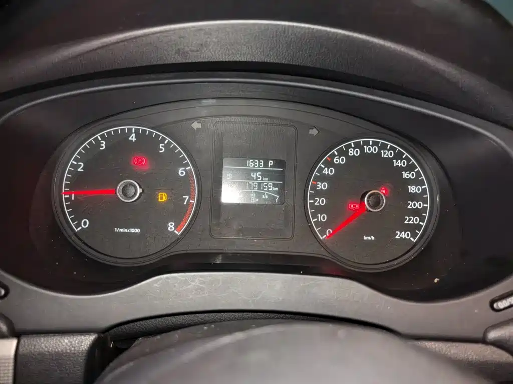 Volkswagen Sagitar — миниатюра 7