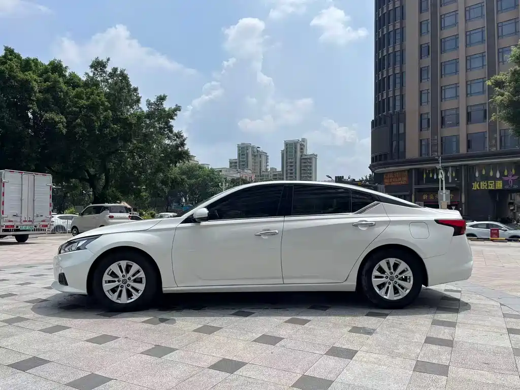 Nissan Teana — миниатюра 4