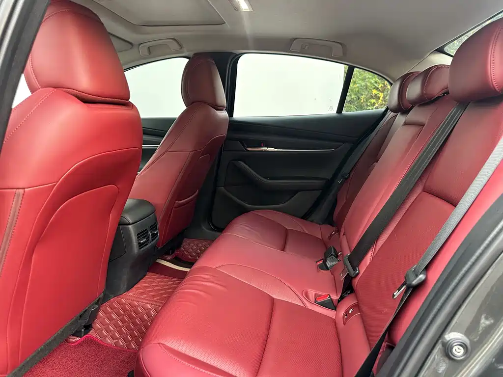 Mazda 3 Axela — миниатюра 10