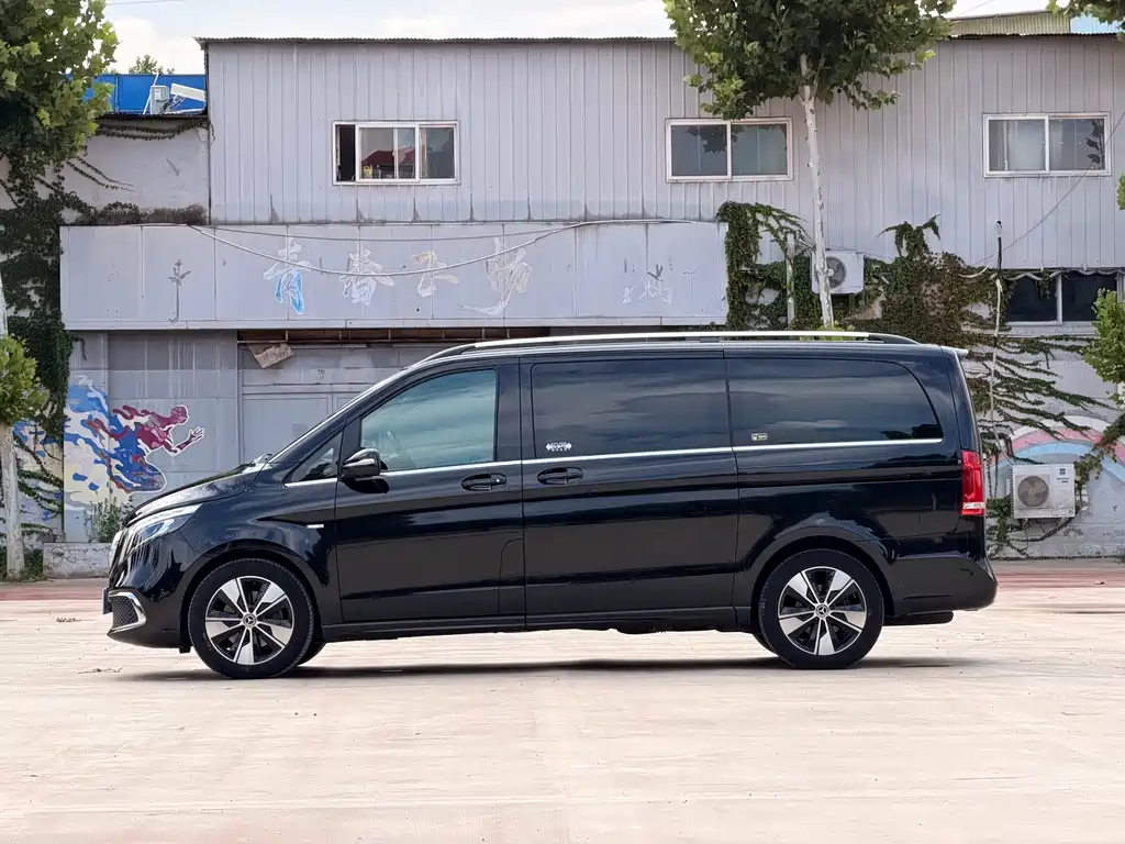 Mercedes-Benz V-Class — миниатюра 4