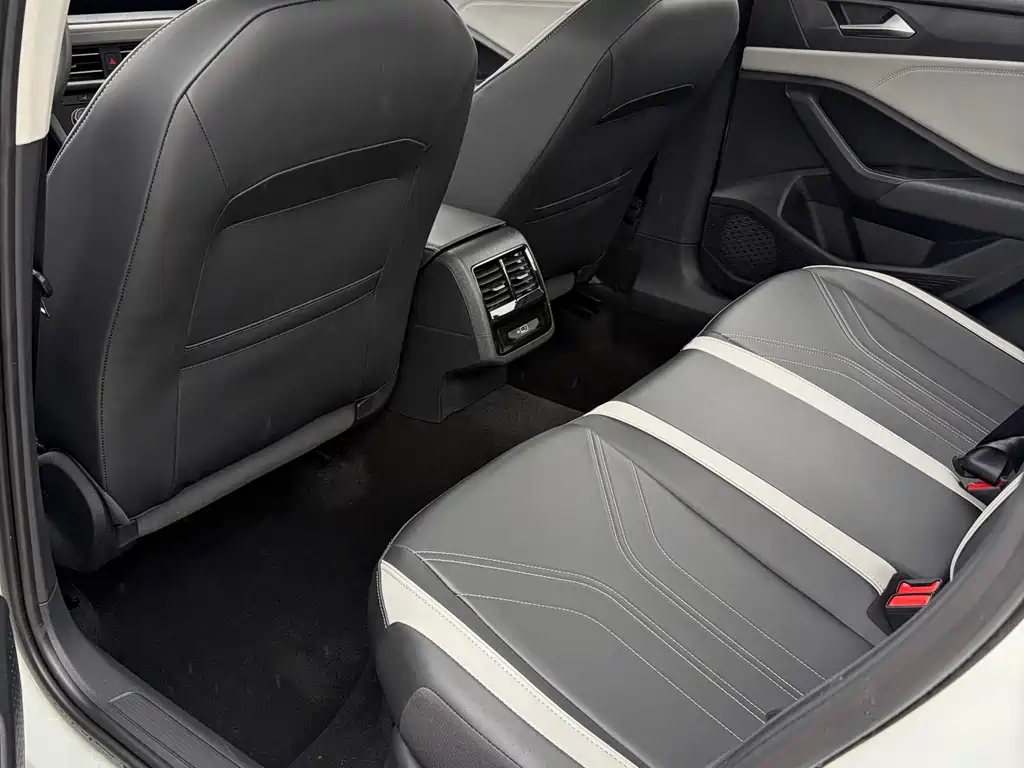 Jetta VA7 — миниатюра 14