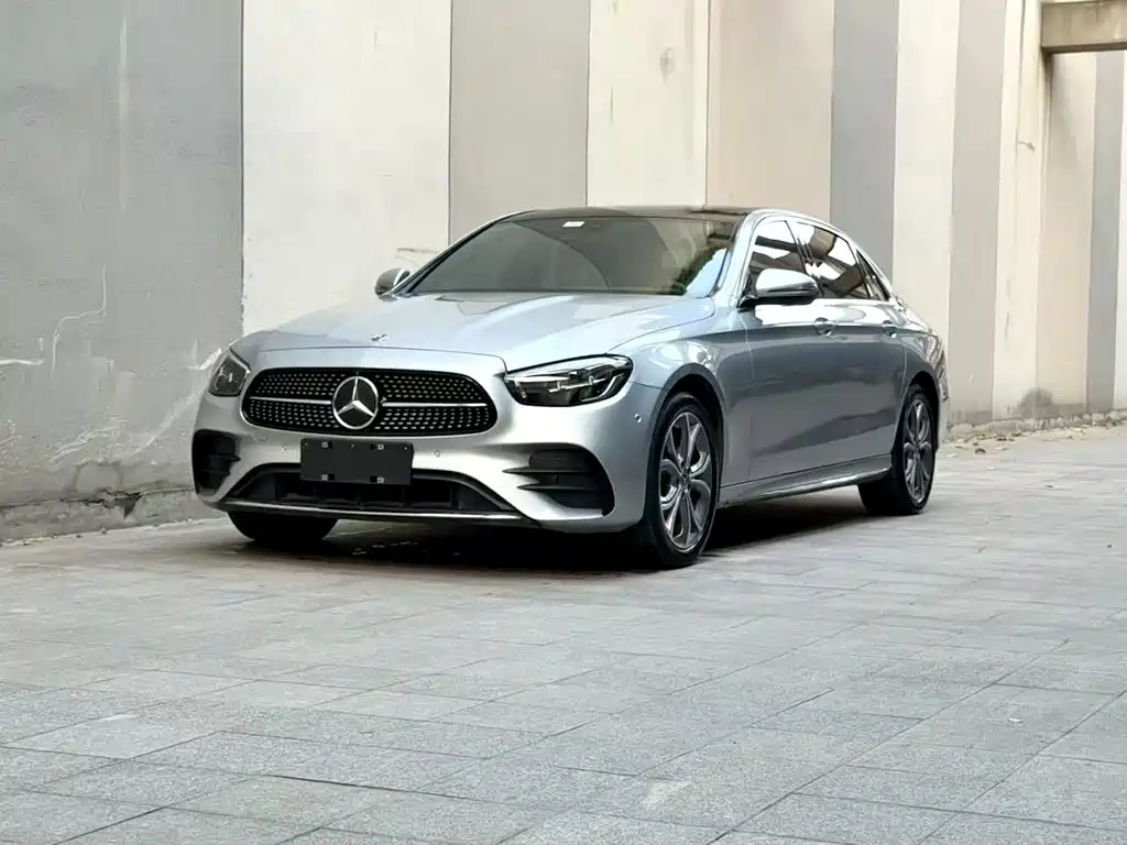 Mercedes-Benz E-Class — миниатюра 26