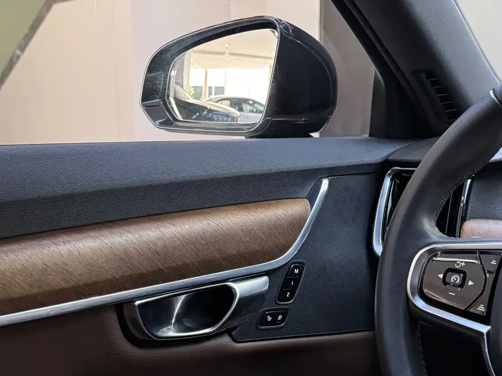 Volvo S90 — миниатюра 24