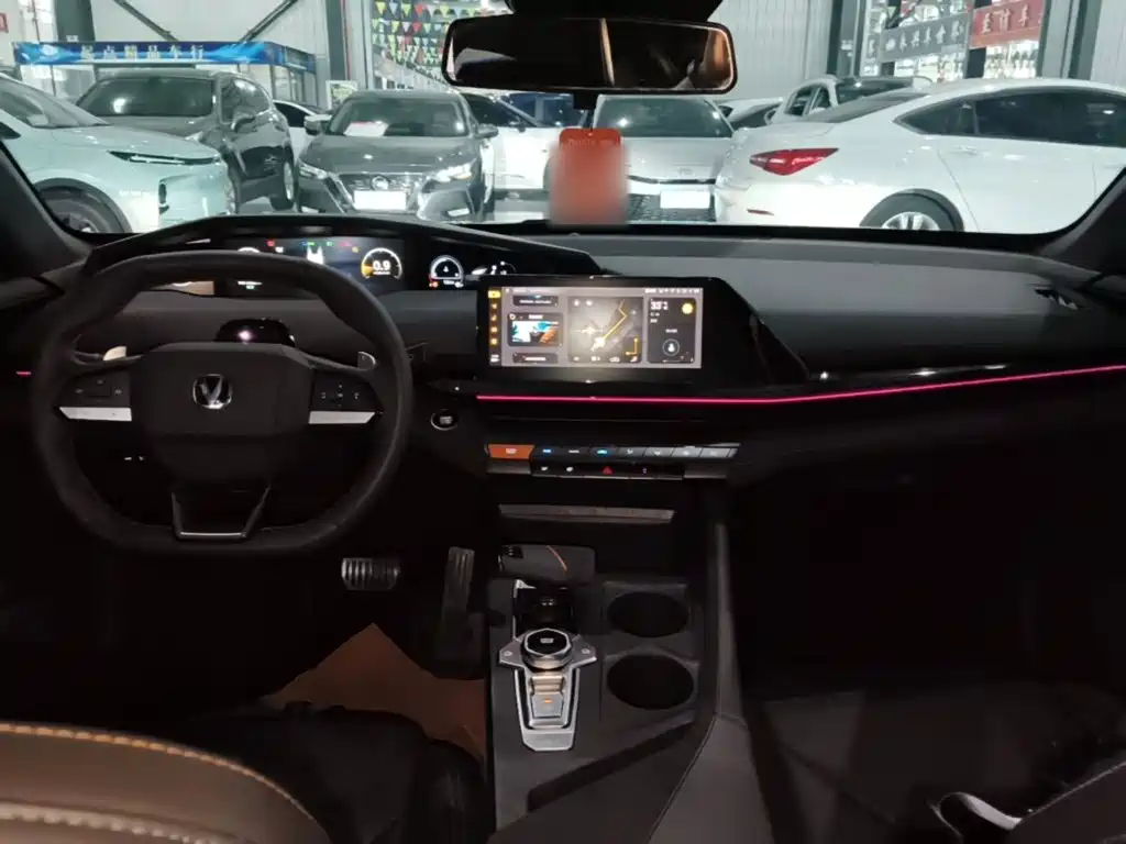 Changan UNI-V — миниатюра 10