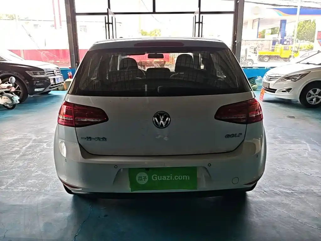 Volkswagen Golf — миниатюра 6