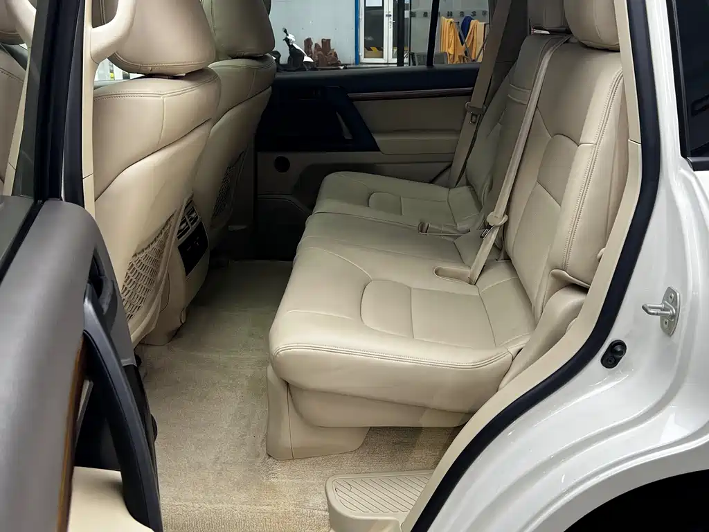 Toyota Land Cruiser — миниатюра 19