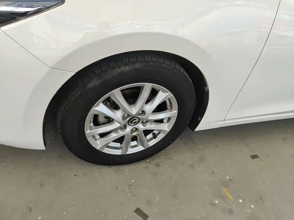 Mazda 3 Axela — миниатюра 23