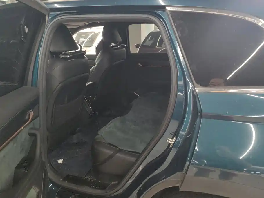 Geely Xingyue L — миниатюра 11