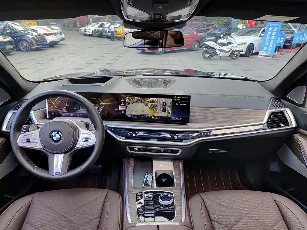 BMW X5 2023 xDrive 40Li M Sport
