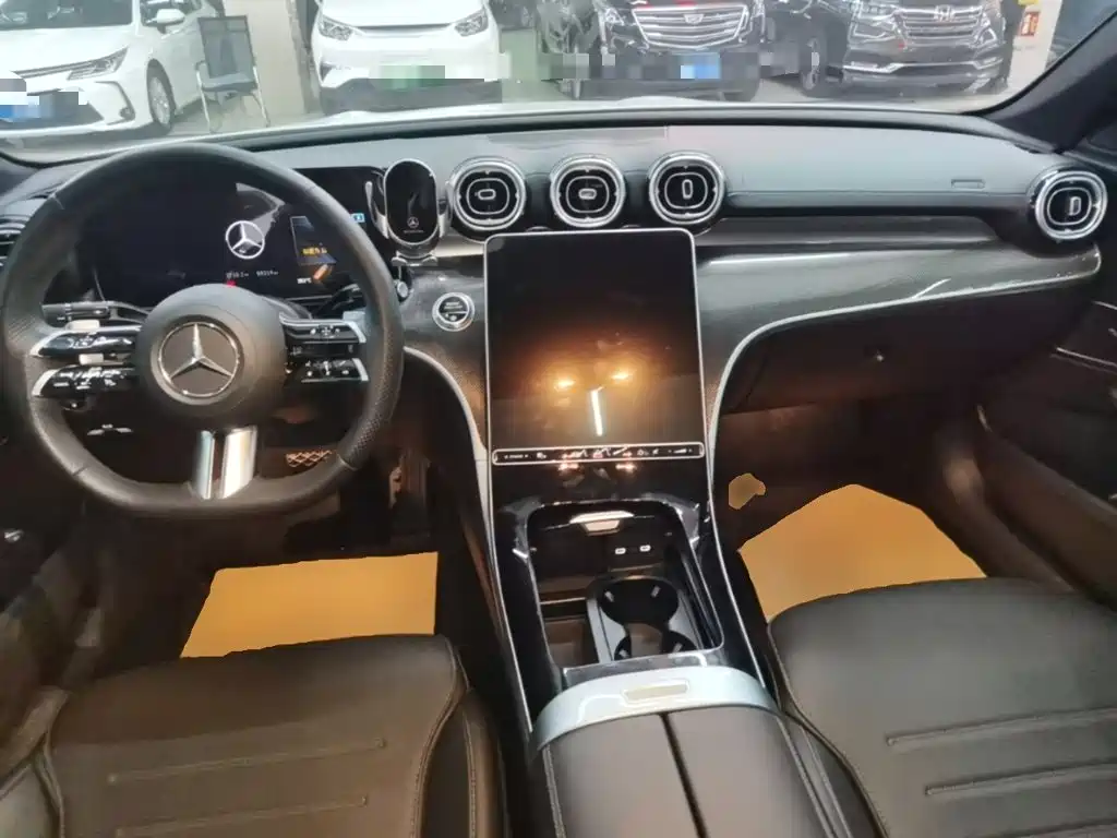 Mercedes-Benz C-Class — миниатюра 10