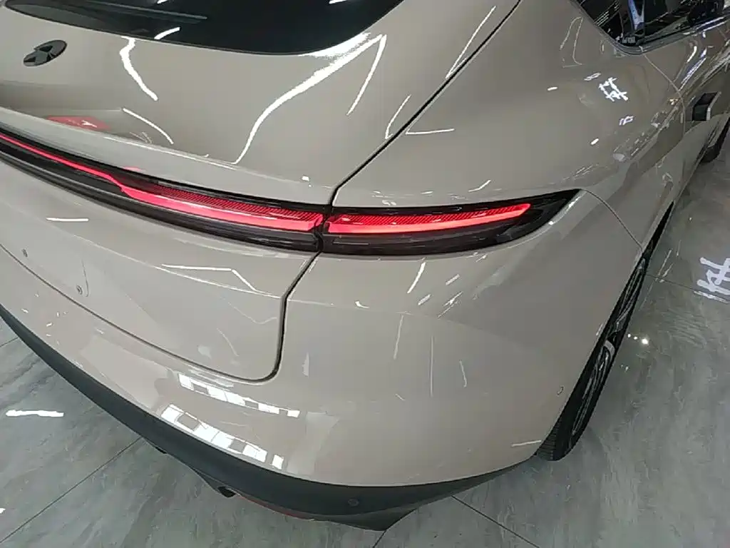 NIO ET5 — миниатюра 8