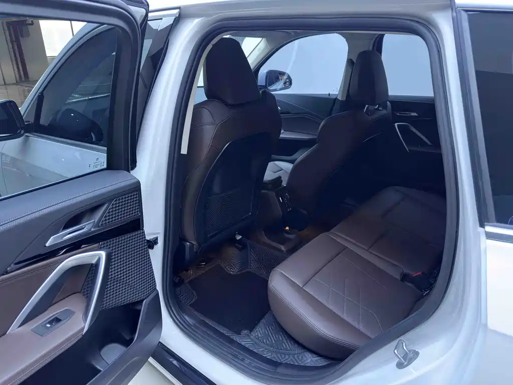 BMW X1 — миниатюра 11