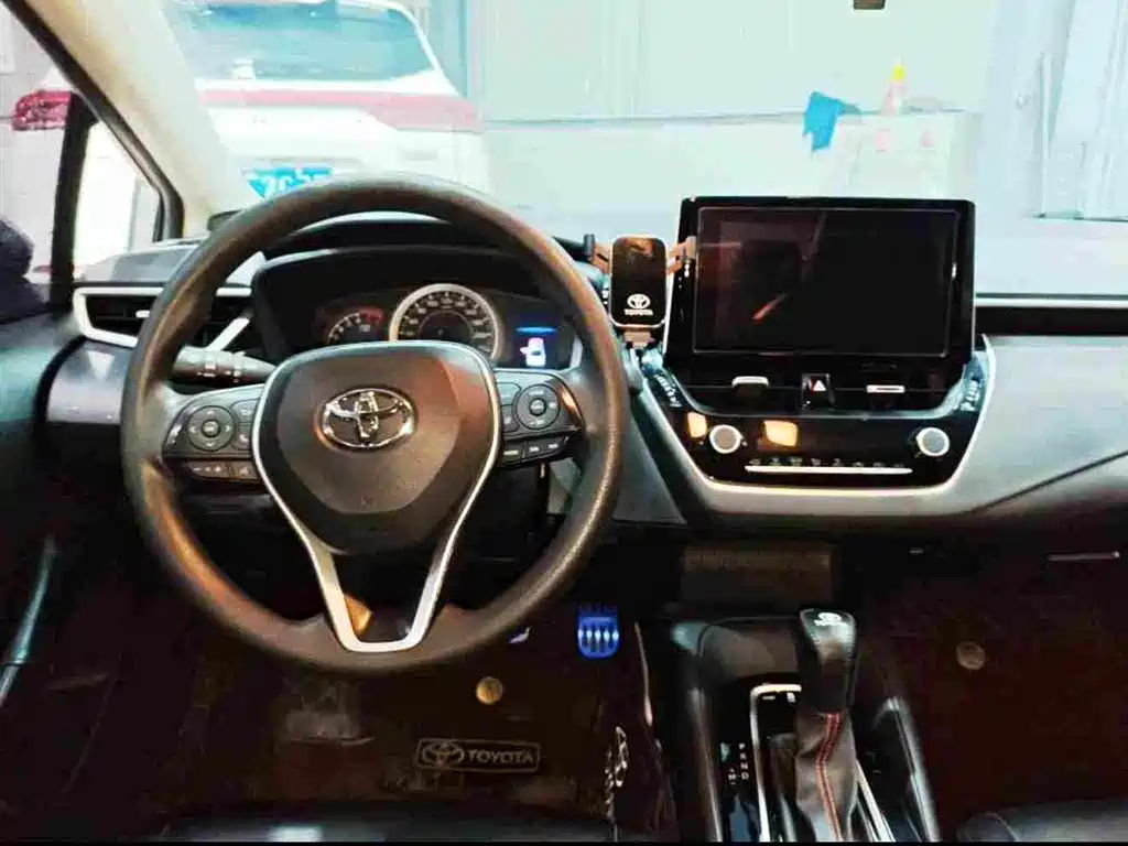 Toyota Corolla — миниатюра 5
