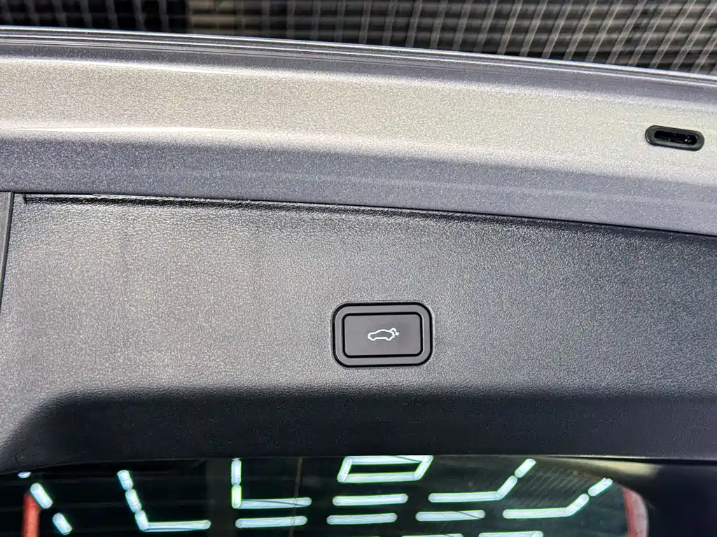 GEELY AUTOMOBILE XINGYUE L