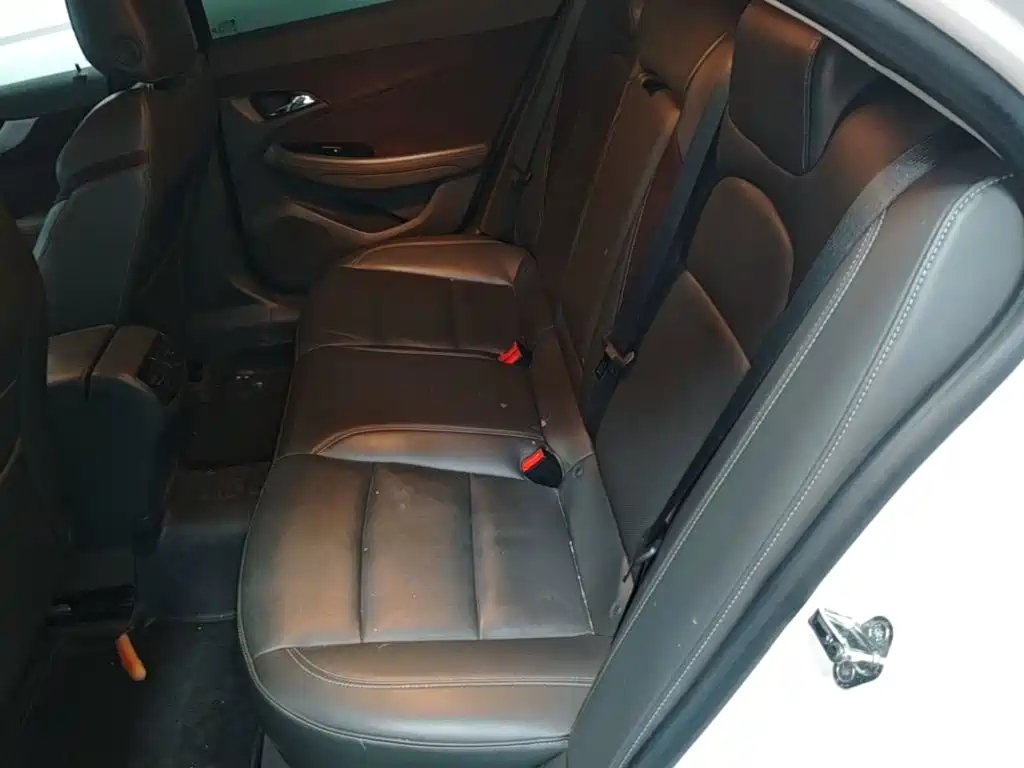 Chevrolet Malibu — миниатюра 17