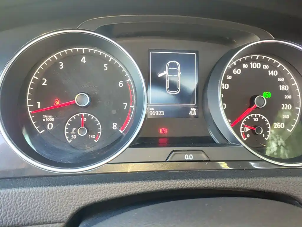 Volkswagen Golf — миниатюра 12