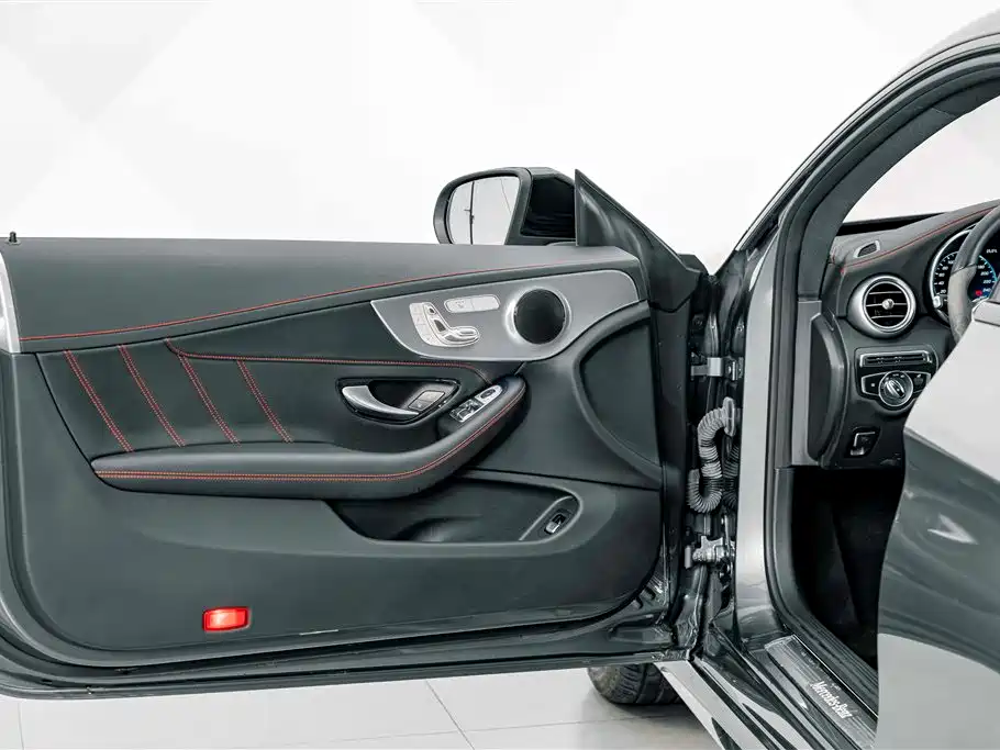 Mercedes-Benz C-Class (Import) — миниатюра 15