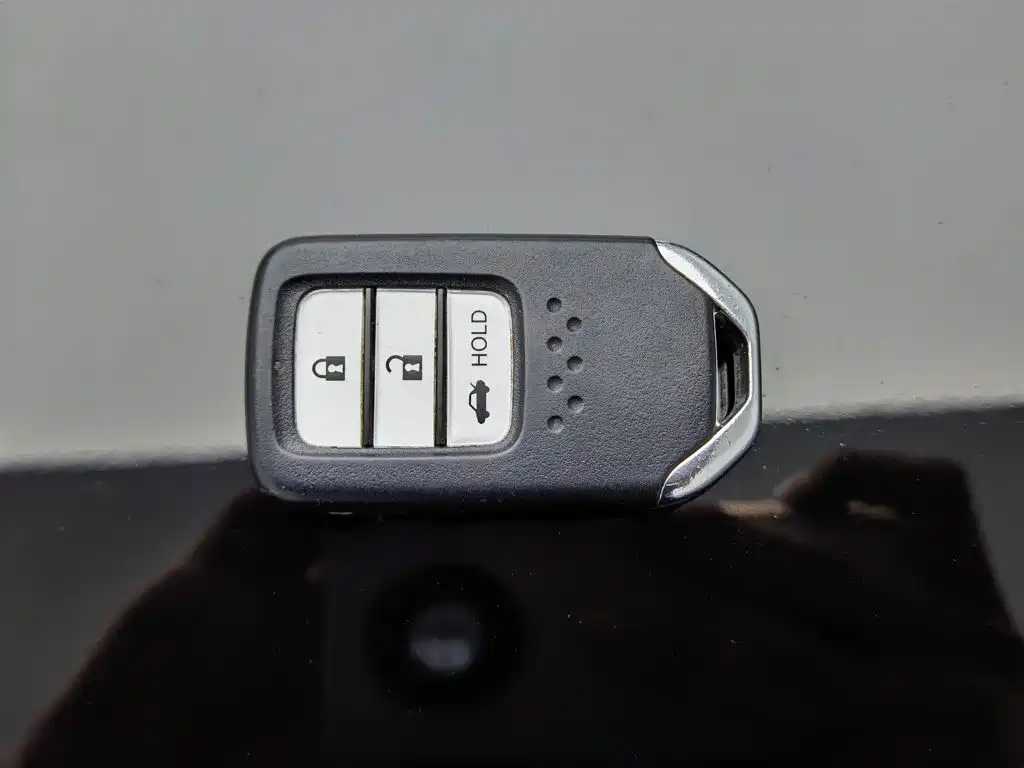 Honda Accord — миниатюра 19