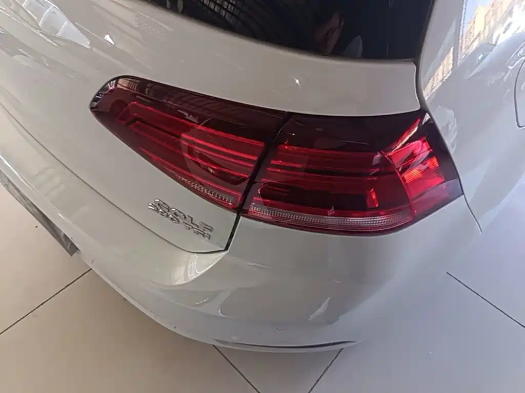 Volkswagen Golf — миниатюра 8