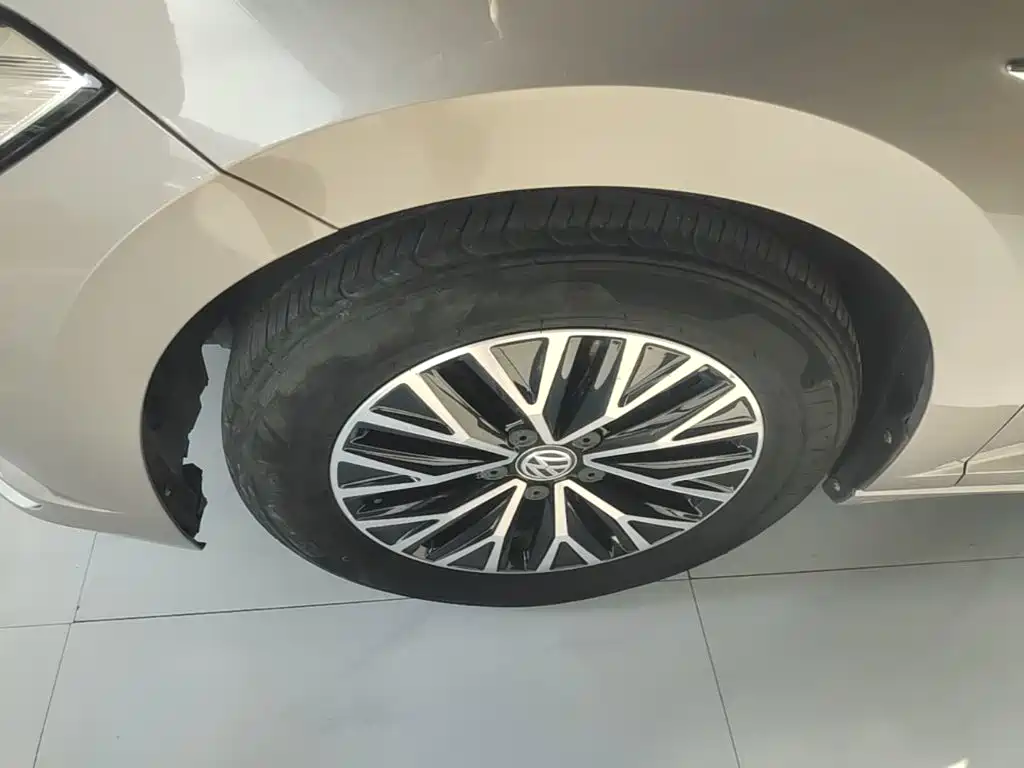 Volkswagen Sagitar — миниатюра 23