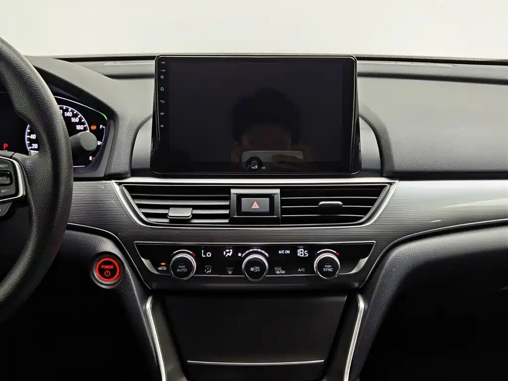 Honda Accord — миниатюра 12