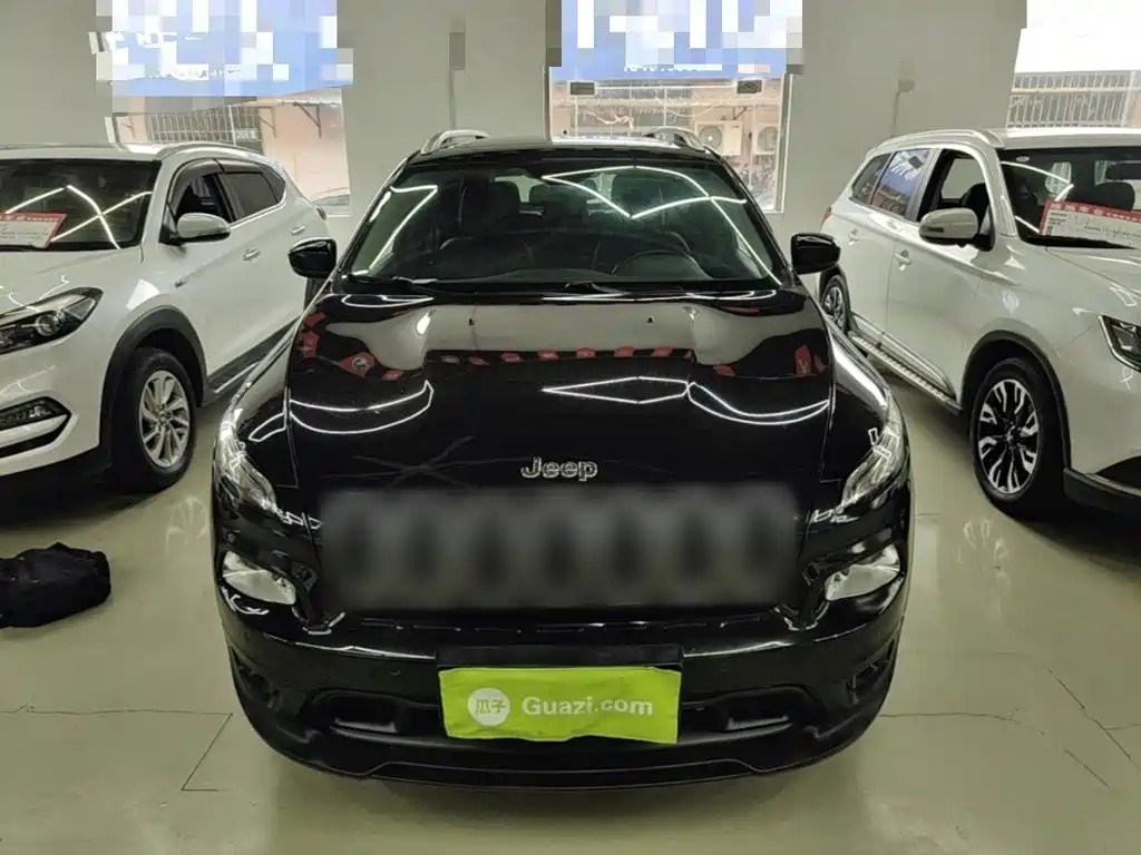 Jeep Cherokee — миниатюра 3