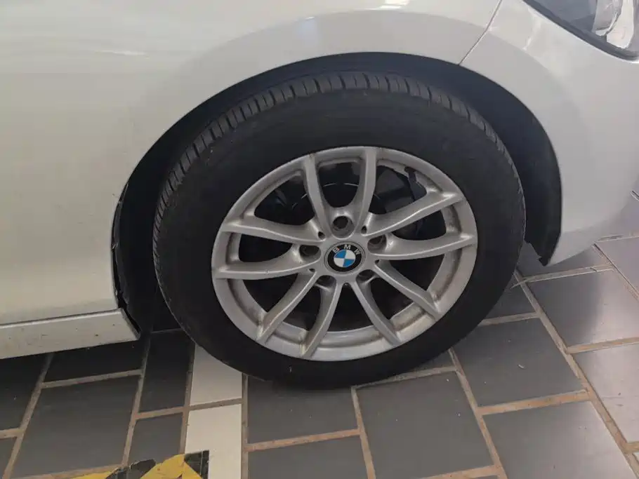 BMW 1 Series (Import) — миниатюра 6