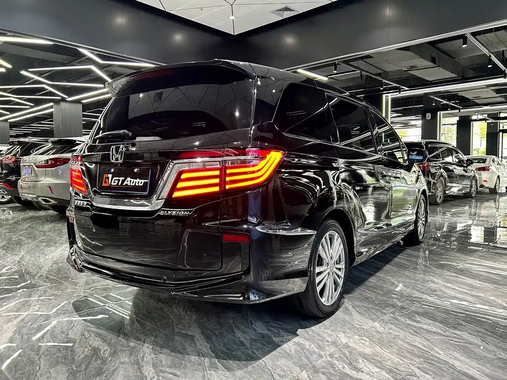 Honda Elysion — миниатюра 5