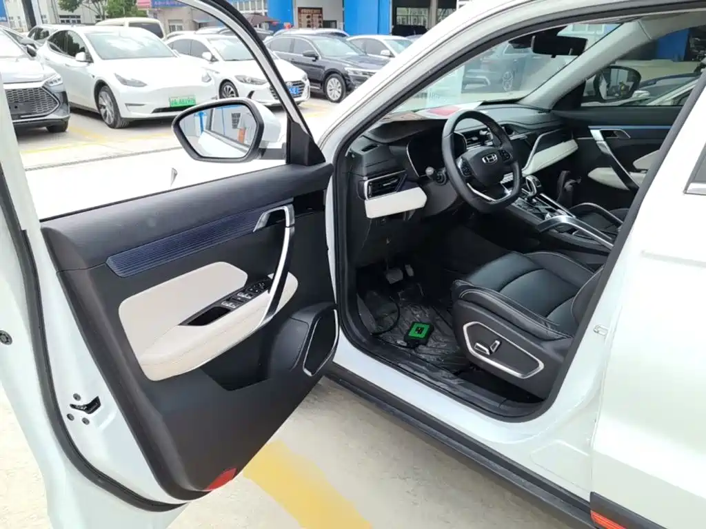 Geely Boyue — миниатюра 16