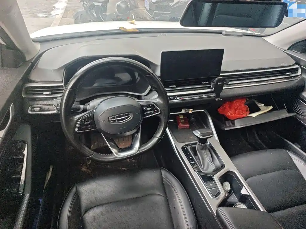 Geely Emgrand — миниатюра 5