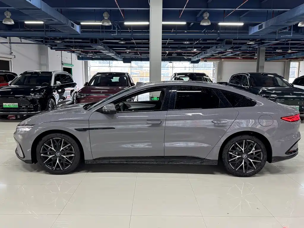 BYD Han 2025 DM-i 125KM Smart Drive