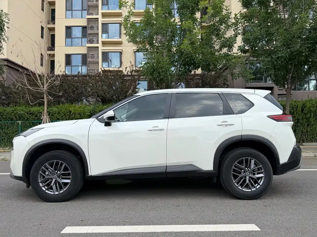 Nissan X-Trail — миниатюра 25